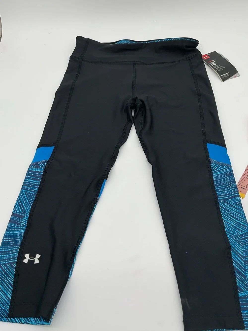 NWT Women’s Under Armour Black Compression Leggings with Blue Accents